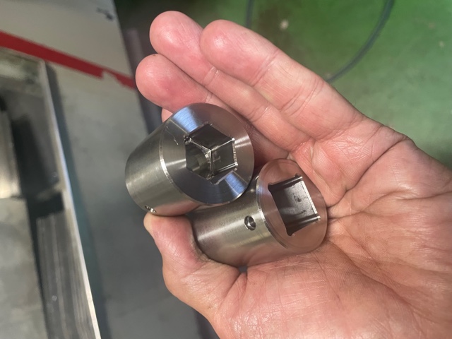 CNC-maskin i verkstedet til Arkimedes AS